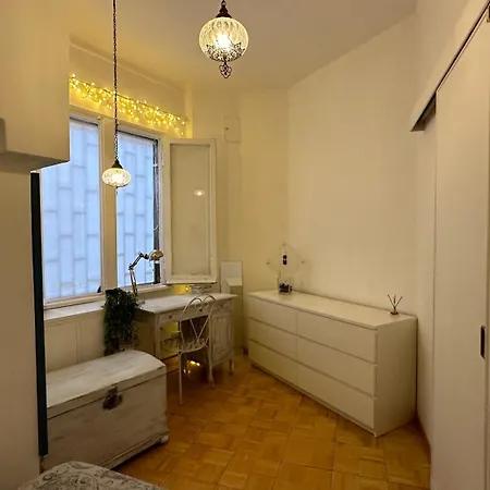 The Attic * روما