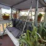 דירה The Attic